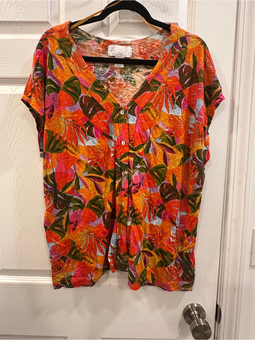 C&C California 1X Tropical Floral Linen V-Neck Button Blouse Vacation Resort